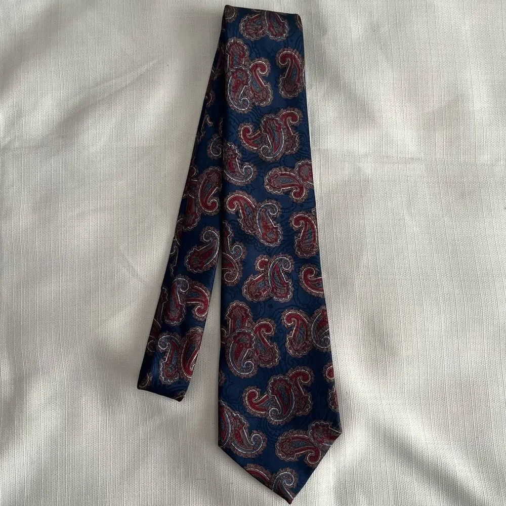 Vintage Towncraft Paisley Necktie Tie Blue Red Gold